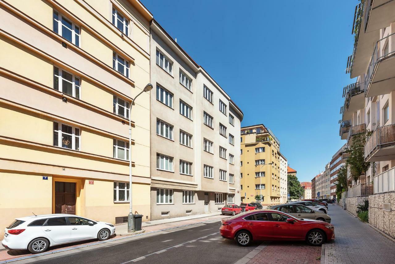 Family Apartment Hortensia Прага Экстерьер фото